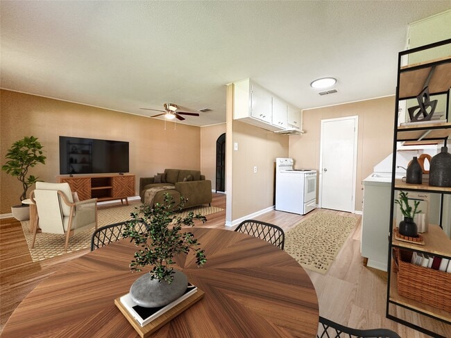 Building Photo - 105 Heatonville Dr Unit 5