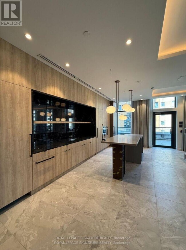 Photo - 252 Church St Unité 3610