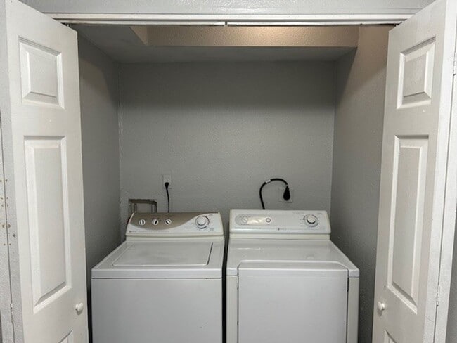 Photo - Newly renovated 3 BR 1.5BA 1400 sf townhouse located in near downtown Norfolk.