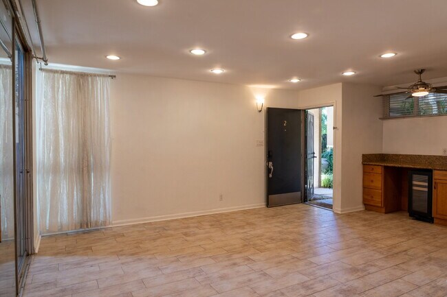 Photo - 465 S Los Robles Ave Unit # 2