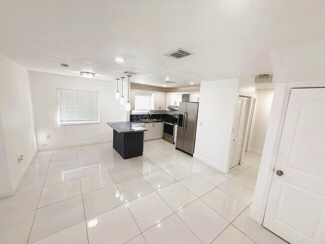 Photo - 18616 SW 100th Ave