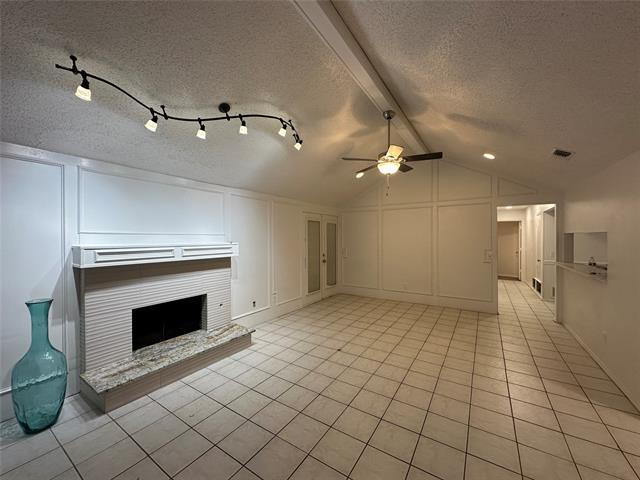 Photo - 1104 University Dr