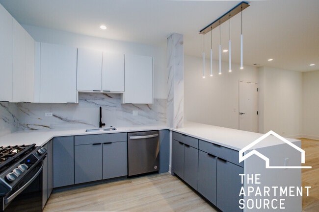 Photo - 3821 N Ashland Ave Unit 104