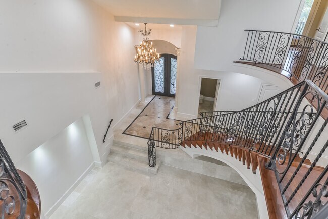 Photo - 15 W Shady Ln Unit B