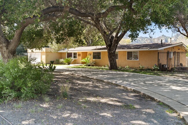 Photo - 10435 Andora Ave