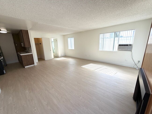 Photo - 3432-3434 S Centinela Ave Unit 34 08