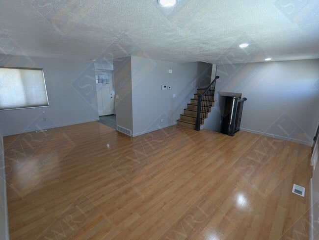 Photo - 3107 Scott Dr