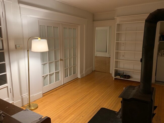 Building Photo - 11 Gardner Ave Unit 1 Rental