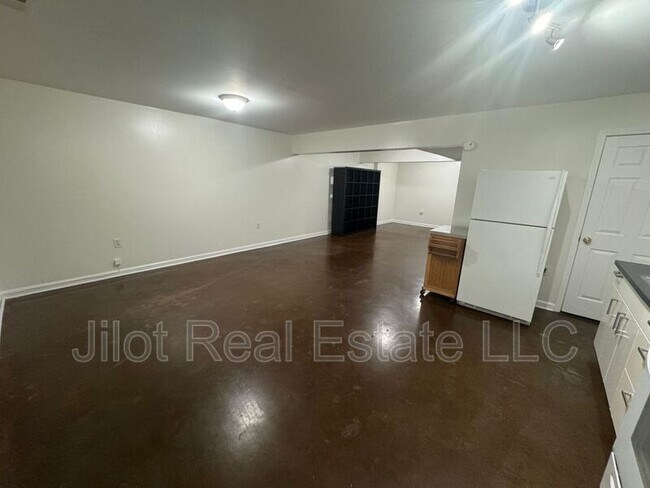 Photo - 105 Dancing Fox Rd