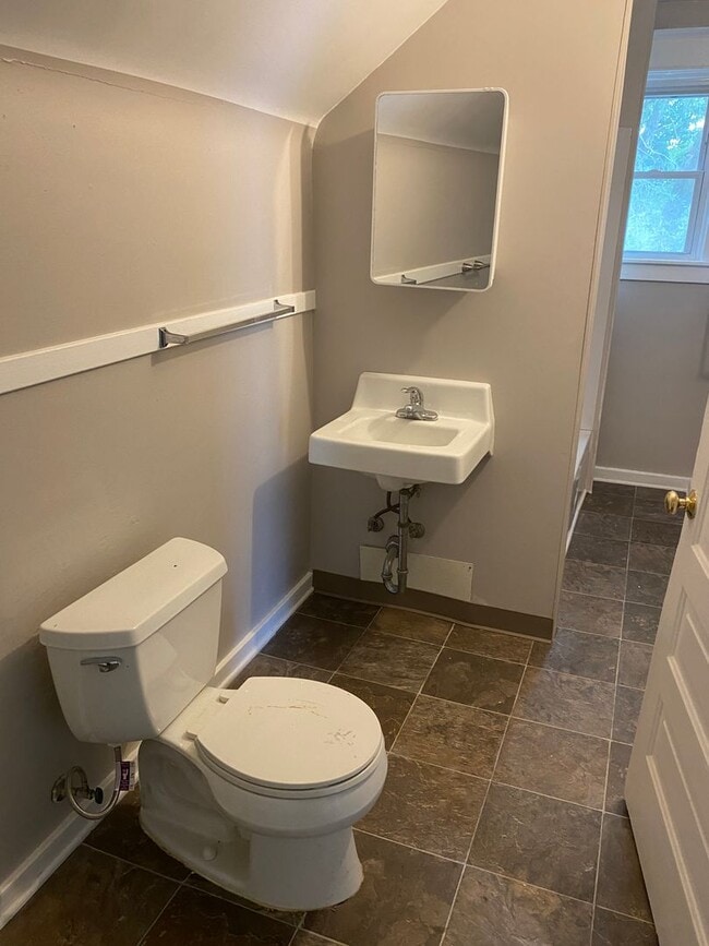 Photo - 1036 Alpine Ave NW Unit Apt 2