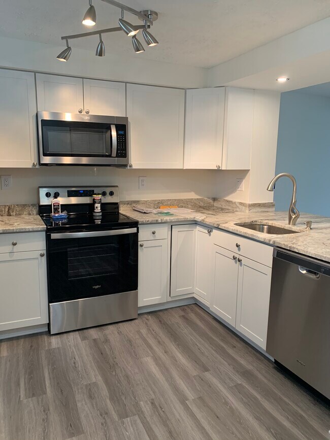 Photo - 5815 Whitfield Ct