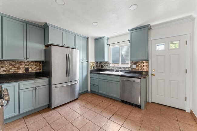 2217 Ninth St Unidad 4