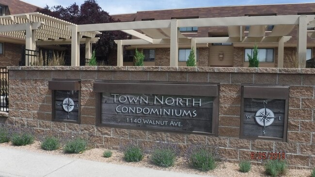 Front of Property - 1140 Walnut Ave Unit #21