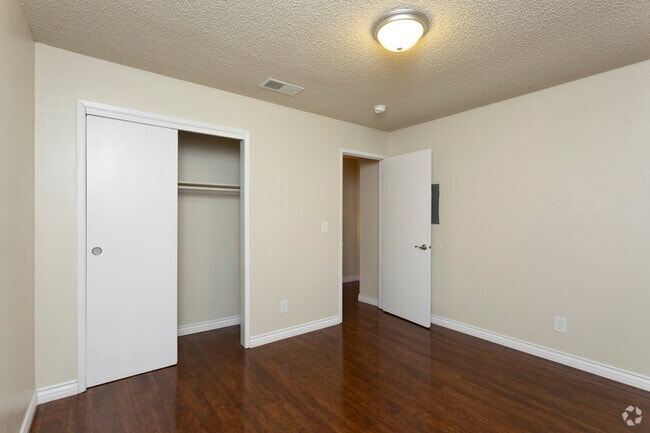 2BD, 1BA - Bedroom