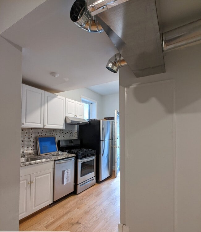 Photo - 3544 N Halsted St Unidad 1R