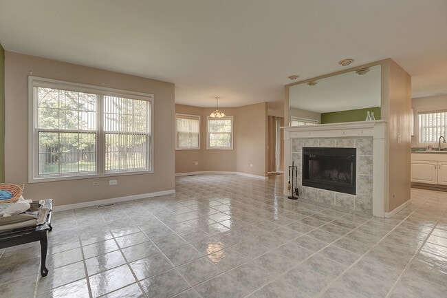 Photo - 16046 S Fairfield Dr