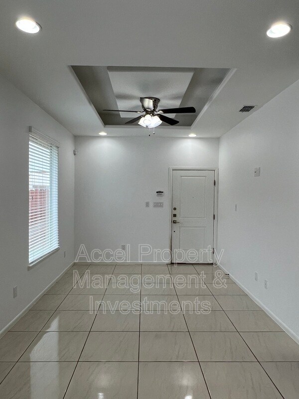 Photo - 214 Fig Dr Unit 4