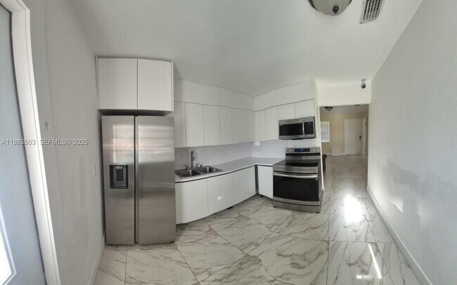 Photo - 7756 Washington Ave Unidad 7758