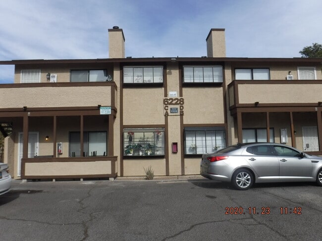 Building Photo - 6228 Ilanos Ln Unit D