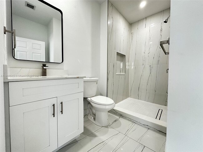 Photo - 2931 NW 57th St Unit A