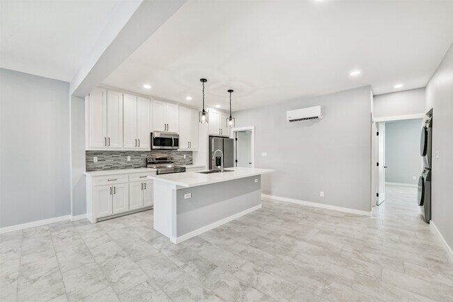 Photo - 4323 Ursuline St