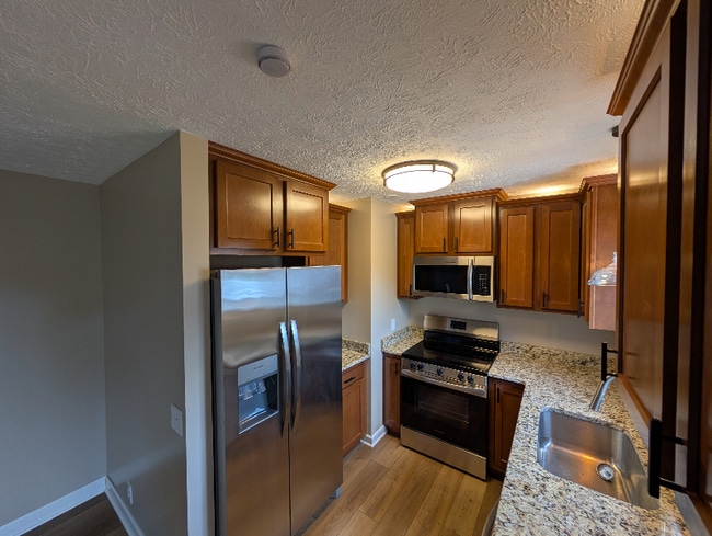 Photo - 2019 50th St SE