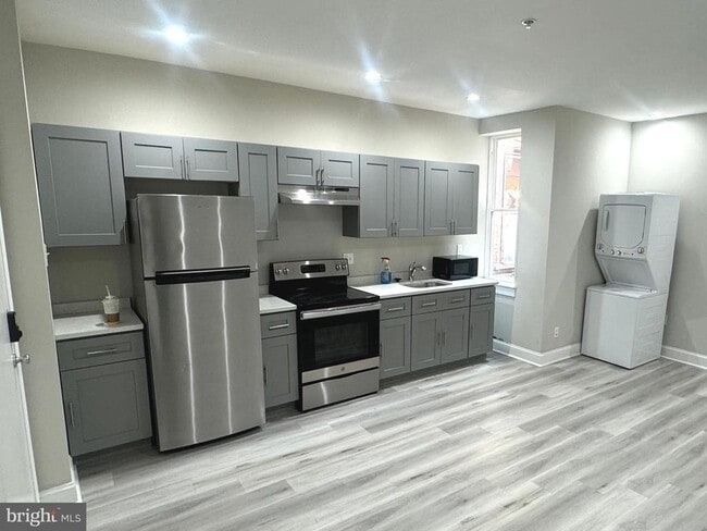 Photo - 3857 N Broad St Unit 2