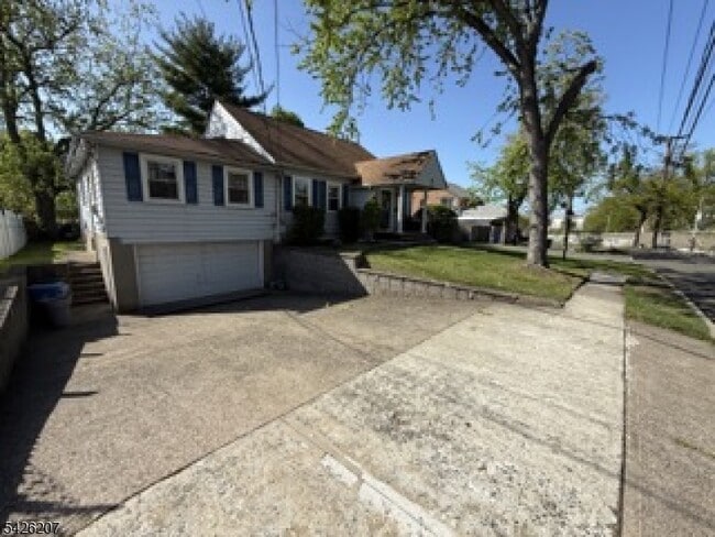 95 Westview Ave