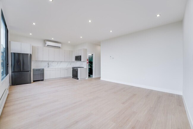 704 Palisade Ave Unit 2