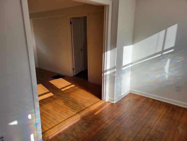 going in to living room - 297 Marlborough Rd Unit One-front