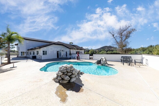 Photo - 39550 Calle De Companero