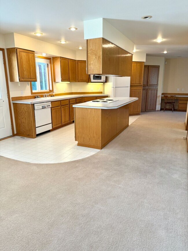 Photo - Your Cozy New Home Awaits in Quincy!