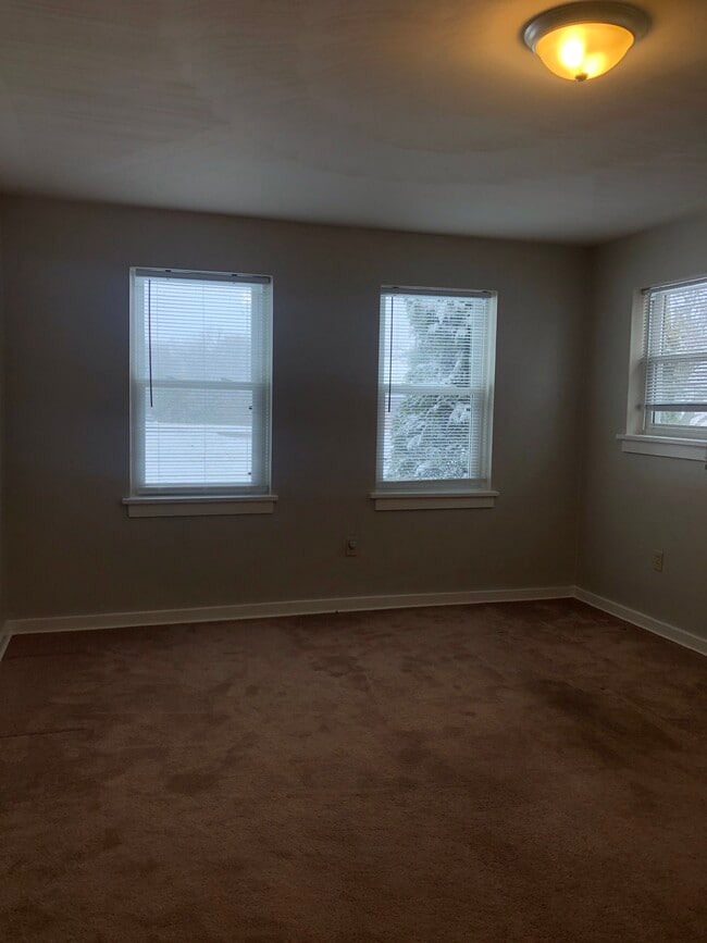 Photo - 1257 W 6th St