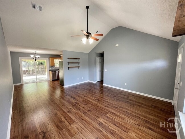 Photo - 119 Mustang Dr