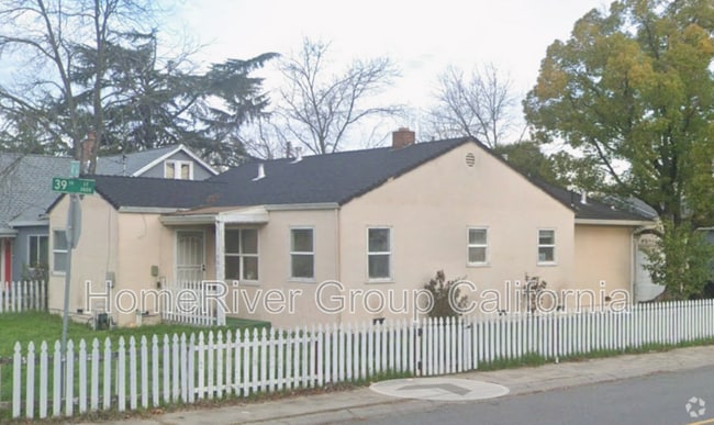 Building Photo - 3887 14th Ave Rental