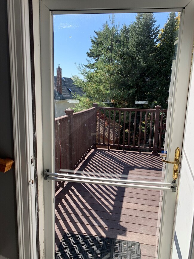 Photo - 3 Commercial St Unidad 2