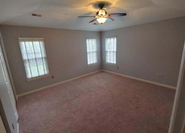 917 Palomino Ln