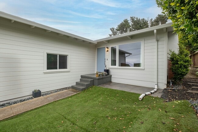 Photo - 812 Edgemar Ave