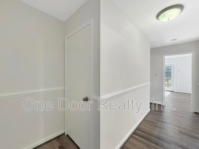 Photo - 106 Lexington Dr