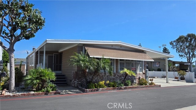 Photo - 16462 Poipu Ln