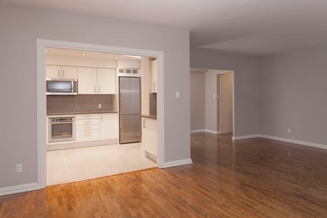 Photo - 3495 Rue de la Montagne Unit 107