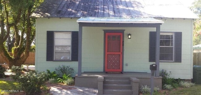 Photo - 28 S Leonardi St House
