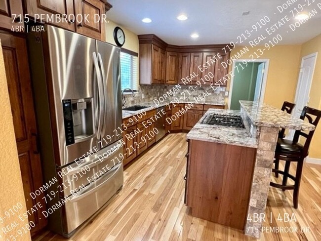 Photo - 715 Pembrook Dr