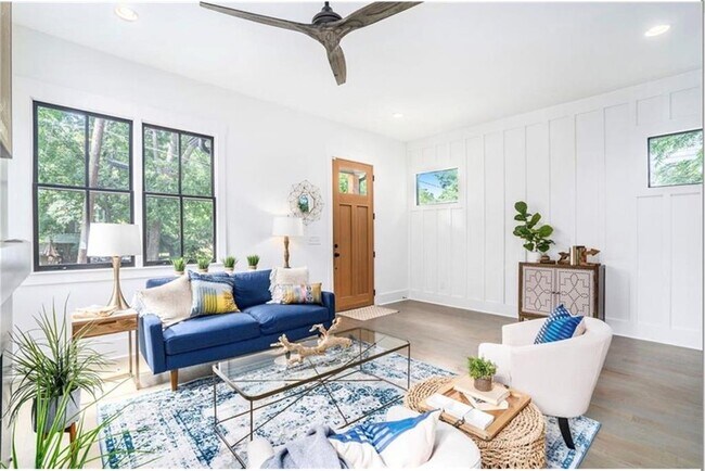 Photo - 178 Richardson St SE