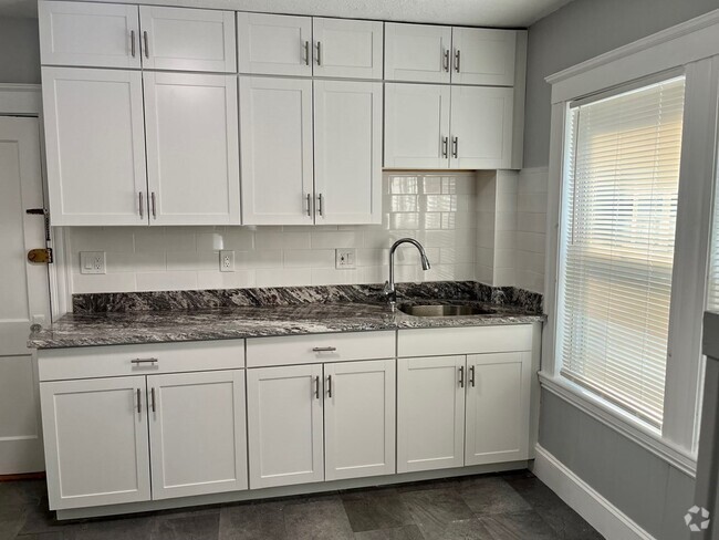 Building Photo - 104-106-106 Burrill St Unit 1 Rental