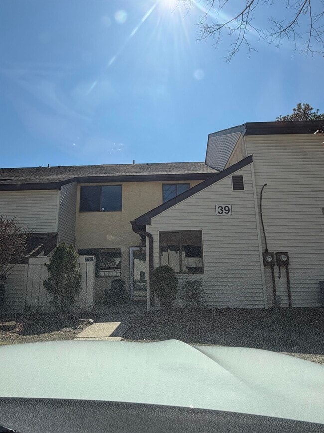 Building Photo - 2703 Mimosa Ct Unit 2703