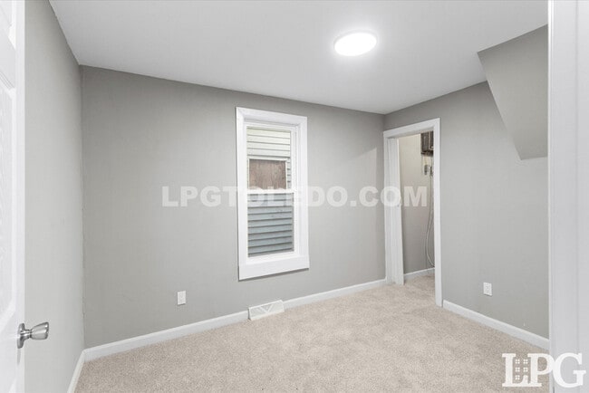 Photo - 1204 Navarre Ave