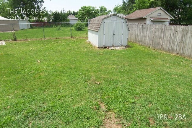 Photo - 2221 N Weller Ave