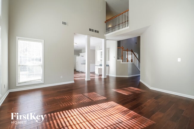 Photo - 107 Sweetbriar Walk