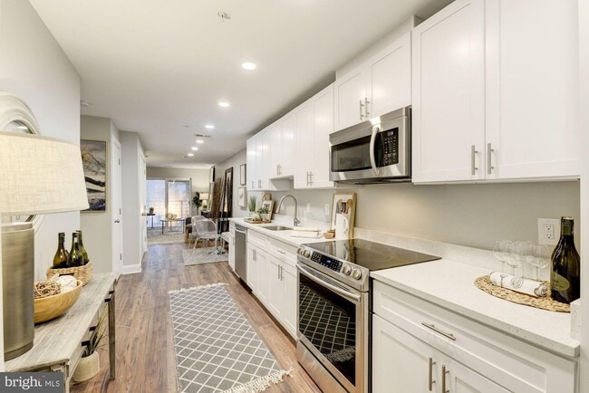 Building Photo - 3110 Georgia Ave NW Unit 404